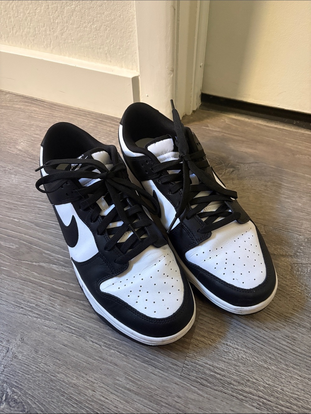 NIKE MENS PANDAS